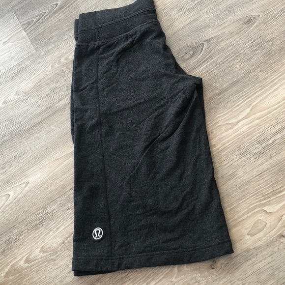 Lululemon clam digger crops - Picture 2 of 2